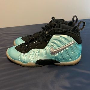 Nike Air Foamposite One Island Green 2016 WOMEN’S 7.5 (YOUTH 5.5)